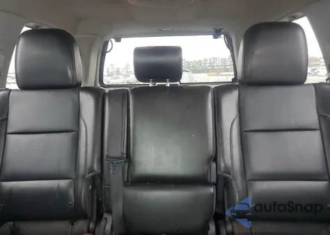 2015 Nissan Armada Sv z USA, uszkodzony, nr VIN 5N1BA0NC0FN605989